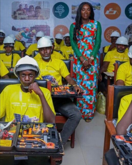 FG Trains 150 Enugu Youths In AI, Solar Installation