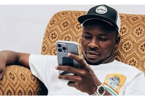 Davido’s aide offers cash reward for missing phone at Zlatan’s wedding