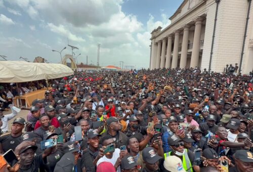 20,000 Volunteers Join Igboho’s Iru Ekun Security Network In Oyo
